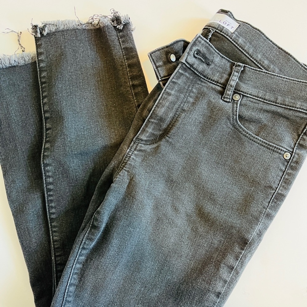 Black Wonens Loft Modern skinny jeans size 8 good condition